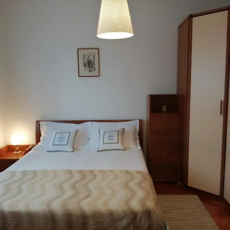 Apartment Mika - 150m From The Sea